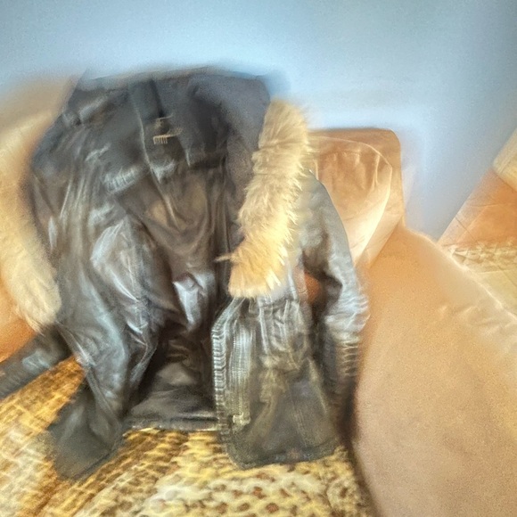 Rudsak leather jacket. Real fur trim - Picture 4 of 4